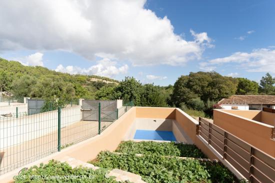 CHALET ADOSADO EN SELVA - BALEARES