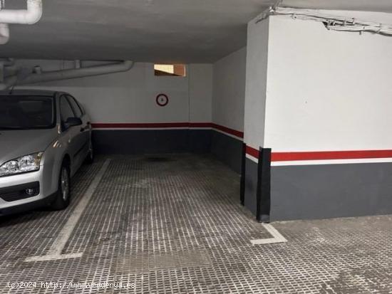  Amplia plaza de parking en venta al lado de Plaza Catalunya - BARCELONA 