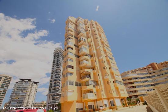 Apartamento en la playa de  La Fossa  con vistas al mar y el Peñón de Ifach. - ALICANTE