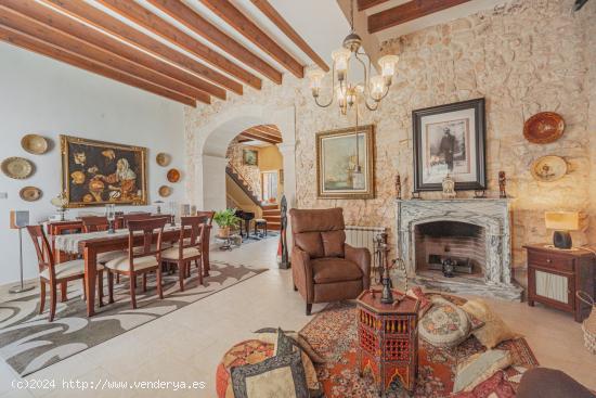 Casa en el casco antiguo de Santanyí - BALEARES