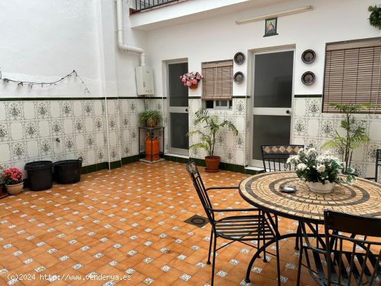  CASA AMPLIA SALE A LA VENTA¡¡¡¡ - MALAGA 