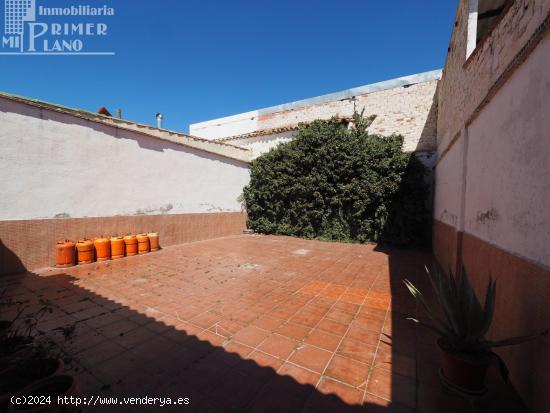  *¡OFERTA DE ULTIMA HORA! Casa de 2 plantas junto a calle Matadero por solo 92.000 Euros* - CIUDAD R 