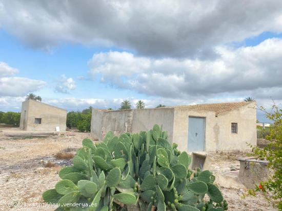 CASA DE CAMPO EN LA HOYA - ALICANTE