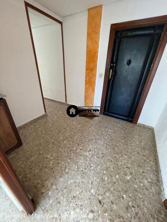 INMOBILIARIA TEJARES VENDE PISO EN ZONA CENTRO-CARRETAS - ALBACETE