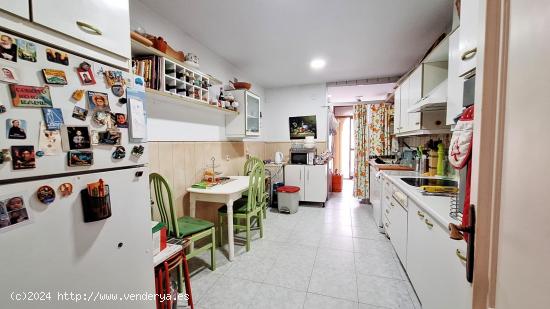 SE VENDE PISO EN EL CENTRO EN PERIODO DE PUJAS AL ALZA HASTA EL 27/05 - CADIZ