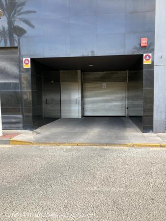 PLAZA DE PARKING EN CALLE SANTA ANNA - ALICANTE