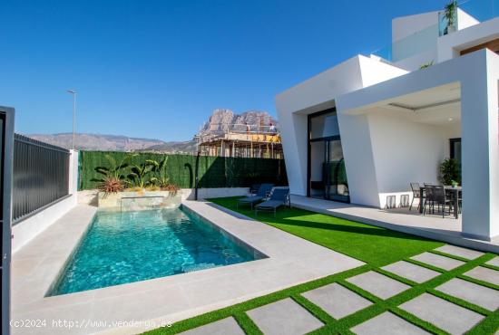 VILLAS DE OBRA NUEVA EN FINESTRAT - ALICANTE