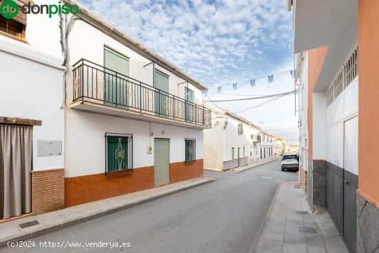 Doble Encanto en Ventas de Huelma: Dos Casas en una. ¡Descubre tu Nuevo Hogar! - GRANADA