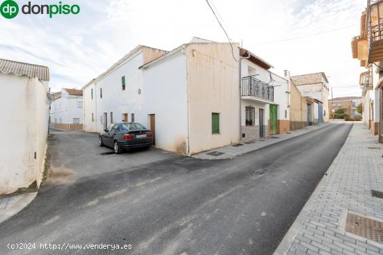 Doble Encanto en Ventas de Huelma: Dos Casas en una. ¡Descubre tu Nuevo Hogar! - GRANADA