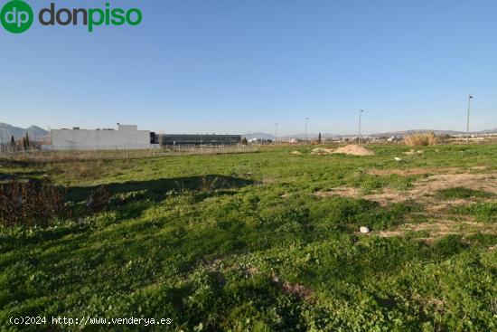 en venta parcela industrial en Cortijo del Conde - GRANADA