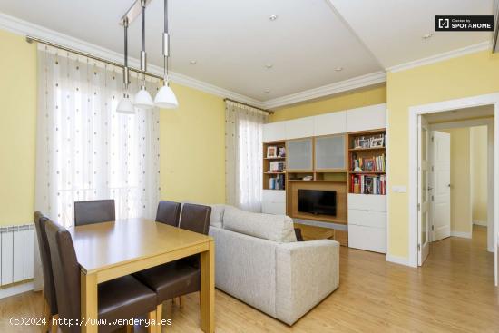 Apartamento de 2 dormitorios con aire acondicionado en alquiler en Chamberí - MADRID