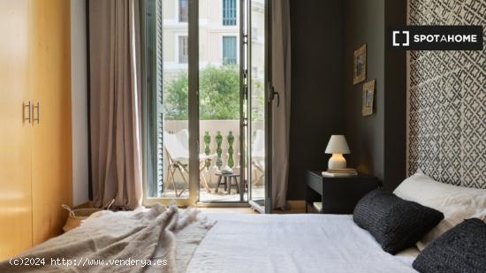 Apartamento de 3 dormitorios en alquiler en Barcelona - BARCELONA