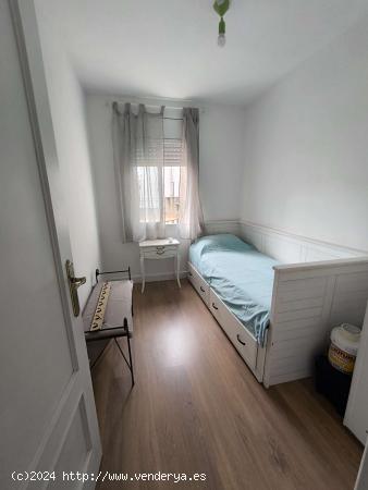 Habitación en piso compartido en Sant Pere de Ribes - BARCELONA