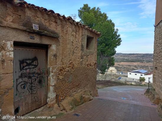 Solar de 200 m2 con corral en Batea - TARRAGONA