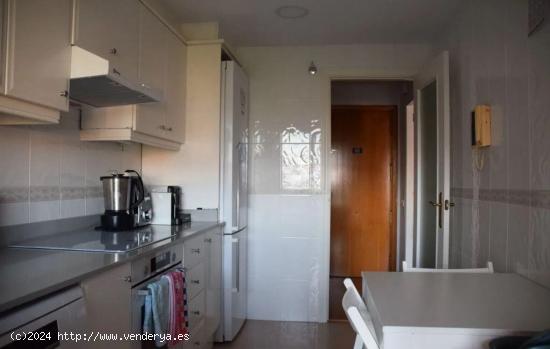 El piso de 2 habitaciones en la urbanización cerrada en Sant Llorenç - VALENCIA