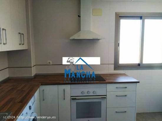 INMOBILIARIA LA MANCHA VENDE VIVIENDA EN CIRCUNVALACION - ALBACETE