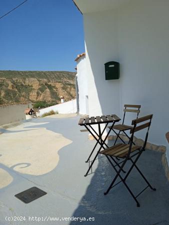 casa cueva ecológica en Gorafe - GRANADA