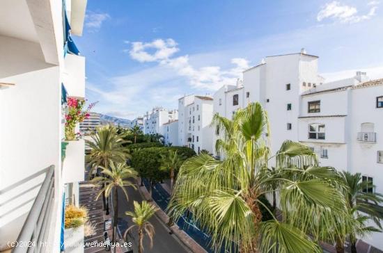 Coqueto piso en alquiler temporal en el corazón de Puerto Banús - MALAGA