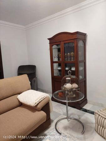 Exclusivo Piso en Marbella con Terraza, Piscina y Garaje Incluido - MALAGA