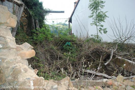 Se vende terreno con proyecto para construir una casa - CANTABRIA