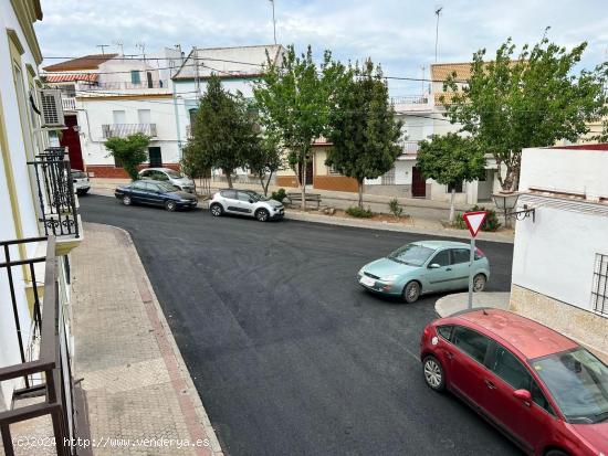 VIVIENDA EN BURGUILLOS SEVILLA. - SEVILLA