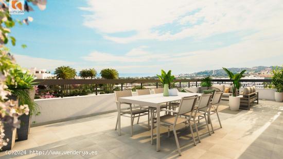 SE VENDE APARTAMENTO EN ESTEPONA CON VISTAS AL MAR - MALAGA