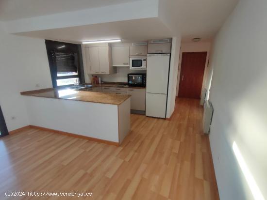  PISO SEMINUEVO EN VENTA - BARCELONA 