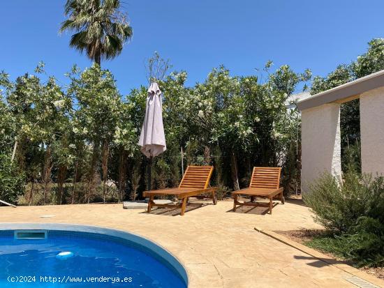 CHALET DE ALQUILER TEMPORAL (A PARTIR DE SEPEPTIEMBRE) EN BADIA BLAVA CON PISCINA PRIVADA - BALEARES