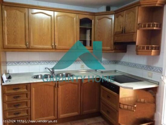 SE VENDE PISO EN ZONA EROSKI - CACERES