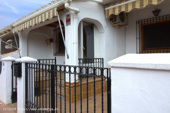 Espectacular bungalow en Santiago de la Ribera - MURCIA