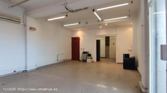 Local en venta y alquiler en Zona La Serreta - BARCELONA