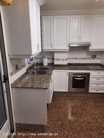 SE VENDE BONITA VIVIENDA EN CARRUS - ALICANTE