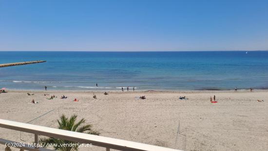  BONITO PISO EN PRIMERA LÍNEA EN PLAYA LEVANTE EN SANTA POLA - ALICANTE 