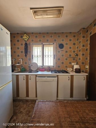 CHALET EN VILAMARXANT - VALENCIA