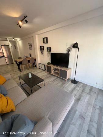 Bonito apartamento reformado en Playa del Cura con licencia turística - ALICANTE