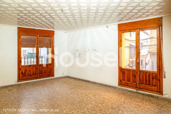 Casa en venta de 745 m² Calle Ortubia 10, bj, 50100 Almunia de Doña Godina (La) (Zaragoza)