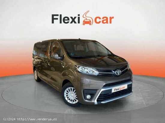 Toyota Proace Verso 1.5D 120CV VX SHUTTLE 2PL 2PT L2 - Sant Just Desvern