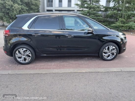 Citroen C4 Picasso 1.2i 130cv de 2016 con 120.000 Km por 9.775 EUR. en Madrid