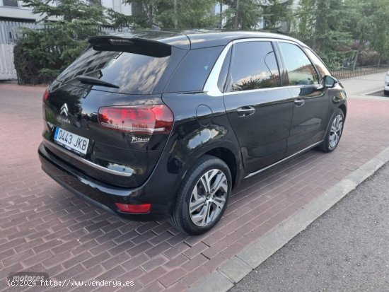 Citroen C4 Picasso 1.2i 130cv de 2016 con 120.000 Km por 9.775 EUR. en Madrid