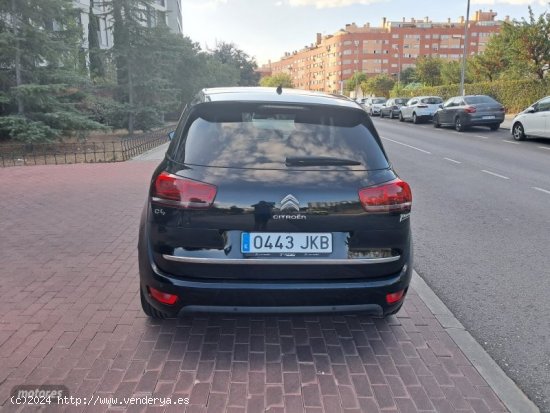 Citroen C4 Picasso 1.2i 130cv de 2016 con 120.000 Km por 9.775 EUR. en Madrid