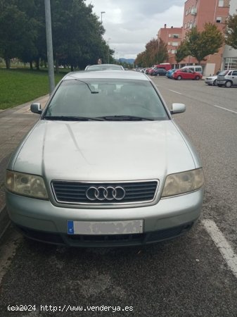  Audi A6 2.5 V6 TDI quattro de 1999 con 315.000 Km por 2.150 EUR. en Navarra 