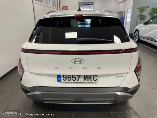 Hyundai Kona 1.0 TGDI 48V Klass 4x2 de 2023 con 10.260 Km por 27.990 EUR. en Madrid