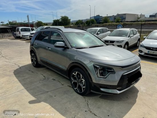 Kia Niro 1.6 GDi HEV 95kW (129CV) Emotion de 2022 con 8.900 Km por 29.000 EUR. en La Rioja