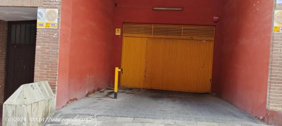 SE VENDE PLAZA DE GARAJE GRANDE PARA COCHE Y MOTO CERCA DEL AUDITORIO - ALICANTE