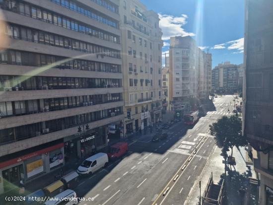 Plaza de garaje en el centro de Valencia, junto a la iglesia de San Agustín - VALENCIA