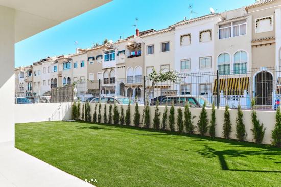 VENTA-OBRA NUEVA-BUNGALOWS-TORREVIEJA-2/3H-2B-DESDE 50 M2-PRECIO DESDE 285.000€ HASTA 425.000€ -