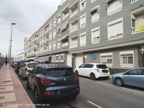 PLAZA DE GARAJE MÁS TRASTERO JUNTO AL SUPERMERCADO DIA DE EL CAMPELLO - ALICANTE