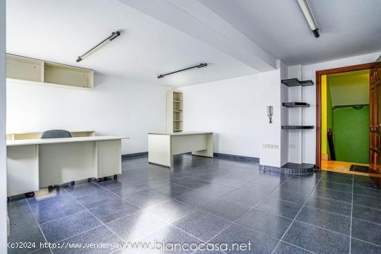 ¡¡OFICINA en PLENO CENTRO de CARBALLO(A CORUÑA) por TAN SOLO 24.995€!! - A CORUÑA