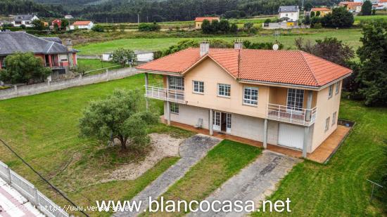 ¡¡CASA ÚNICA en ARTEIXO(A Coruña):2492 m2 de TERRENO en el CENTRO del PUEBLO!! - A CORUÑA