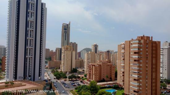 Amplio reformado piso con vistas panorámicas en zona Poniente. - ALICANTE